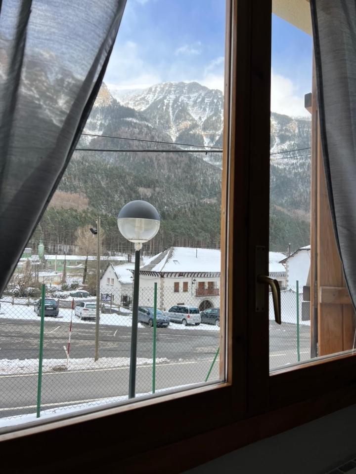 Alojamiento Anayet Aranones Canfranc Exteriör bild